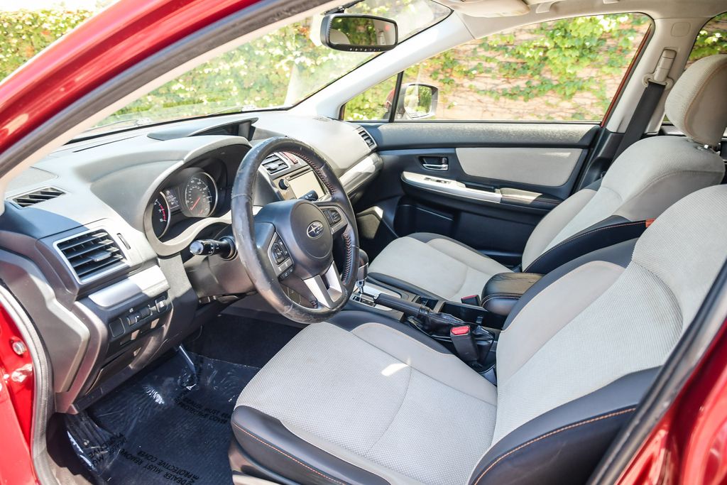 Thumbnail: 2016 Subaru Crosstrek - 10