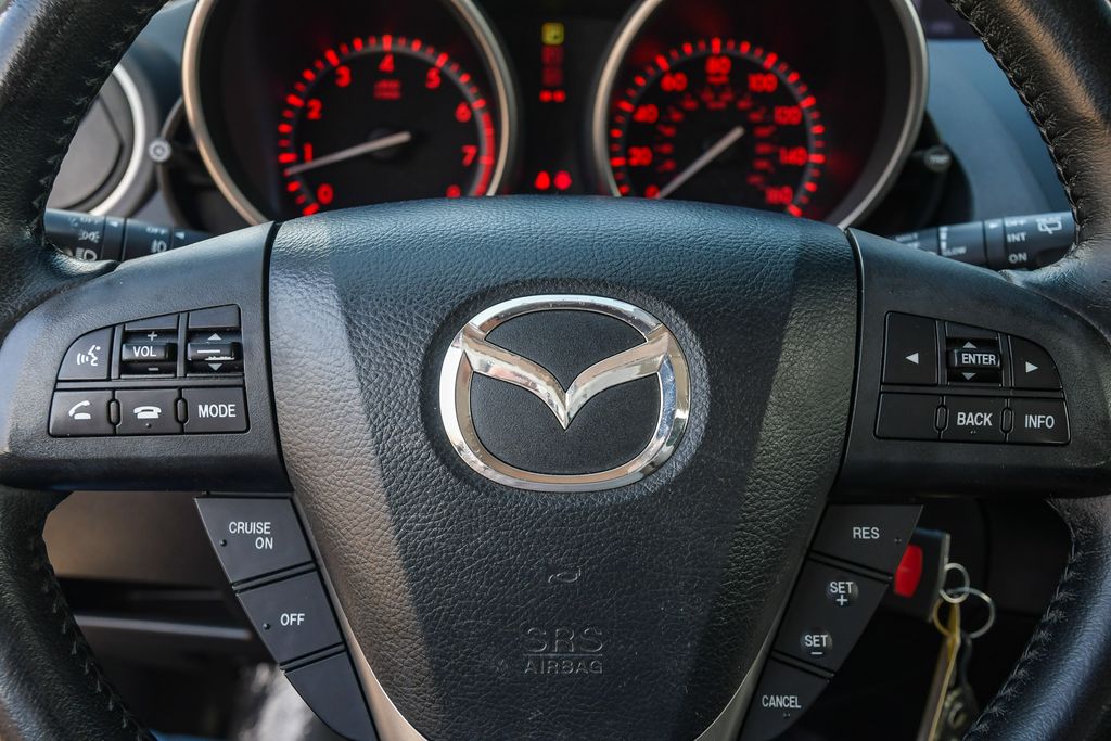 Thumbnail: 2011 Mazda Mazda3 - 26