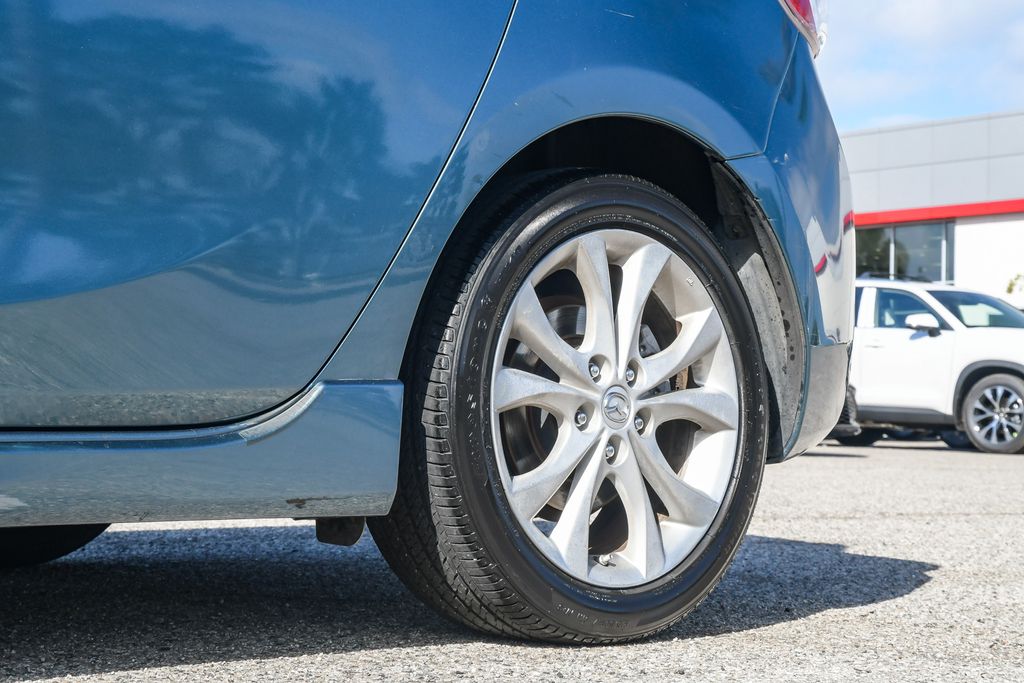 Thumbnail: 2011 Mazda Mazda3 - 20