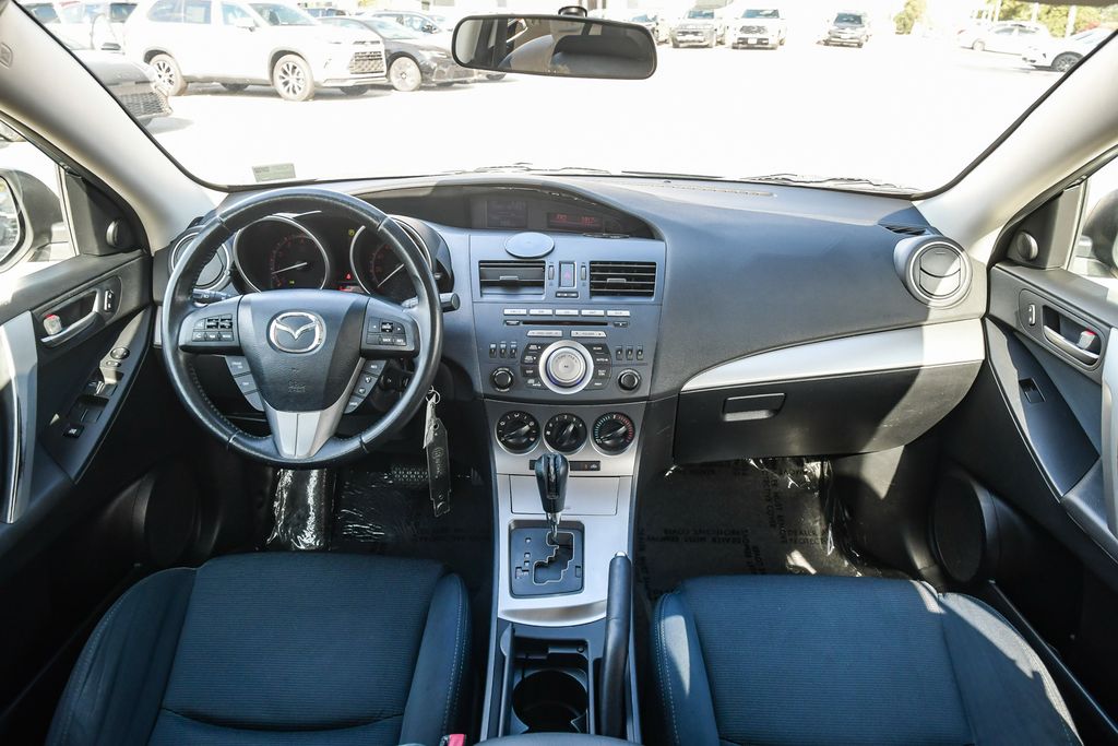Thumbnail: 2011 Mazda Mazda3 - 8