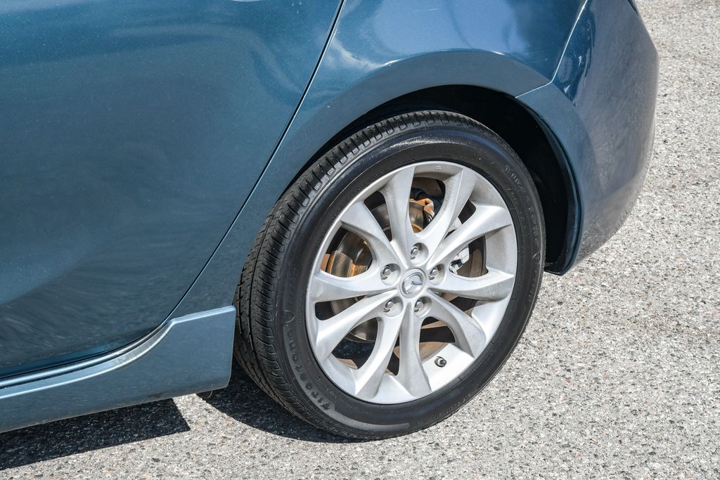 Thumbnail: 2011 Mazda Mazda3 - 21
