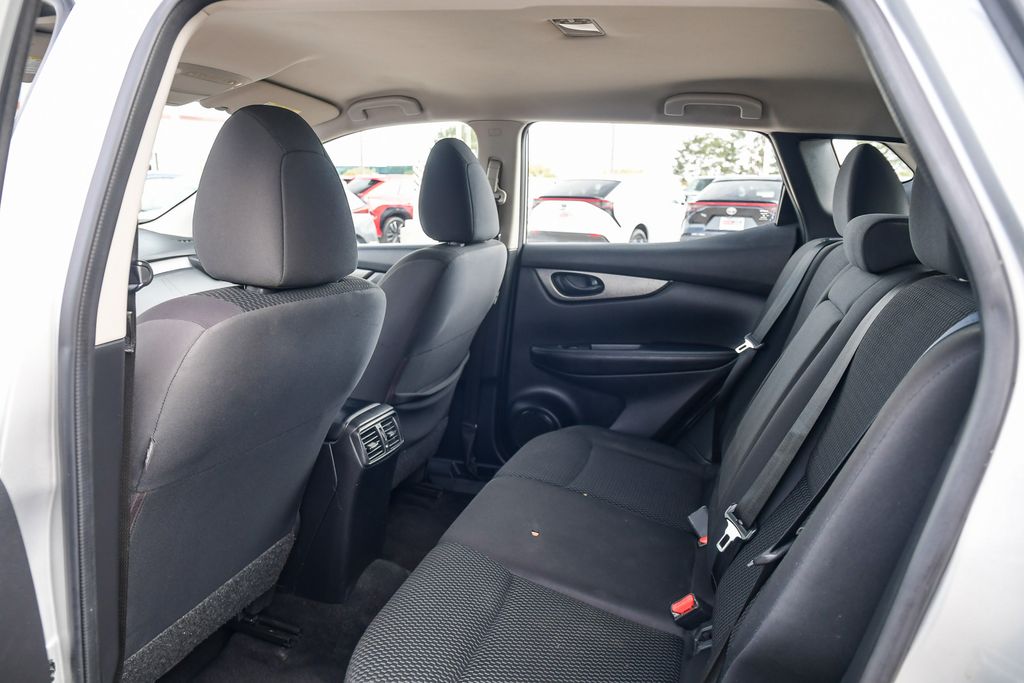 Thumbnail: 2019 Nissan Rogue Sport - 11