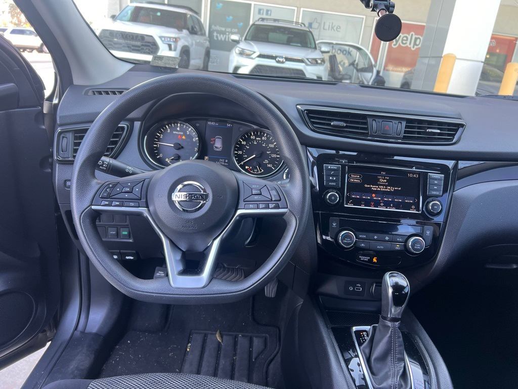 2020 Nissan Rogue Sport SV 4