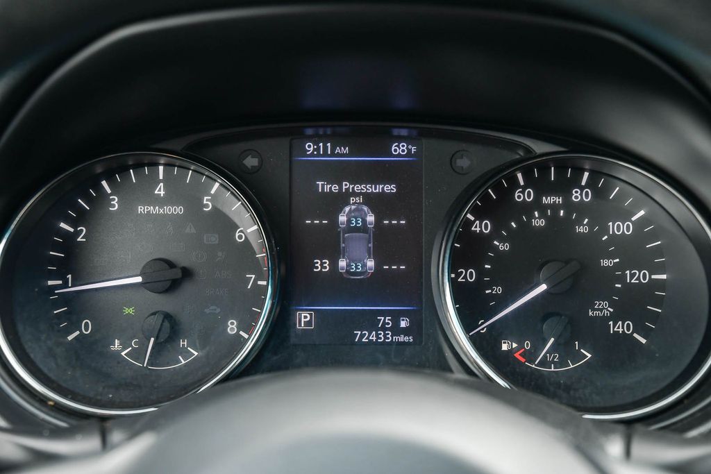 Thumbnail: 2020 Nissan Rogue Sport - 15