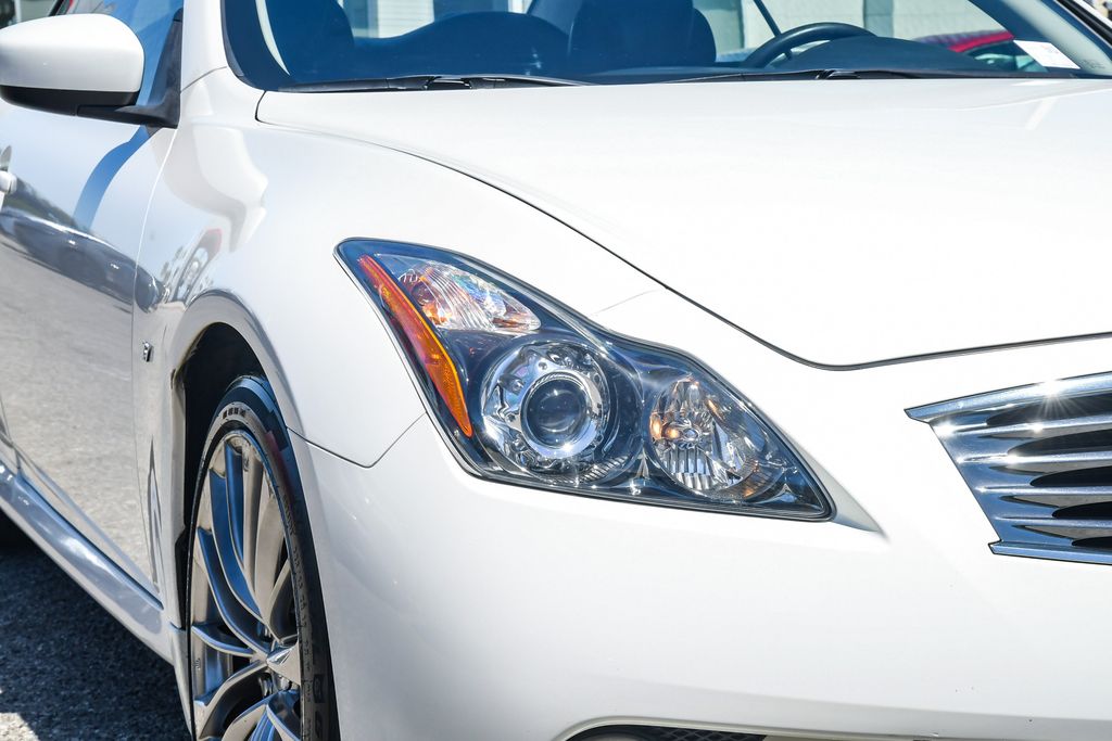 Thumbnail: 2014 INFINITI Q60 - 18