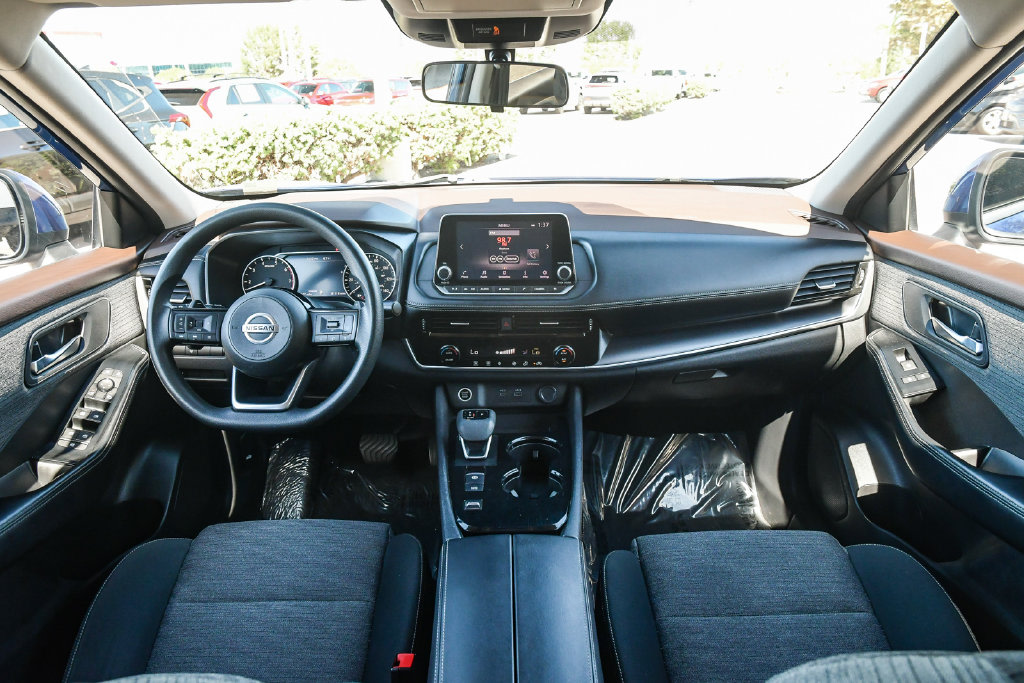 Thumbnail: 2021 Nissan Rogue - 9