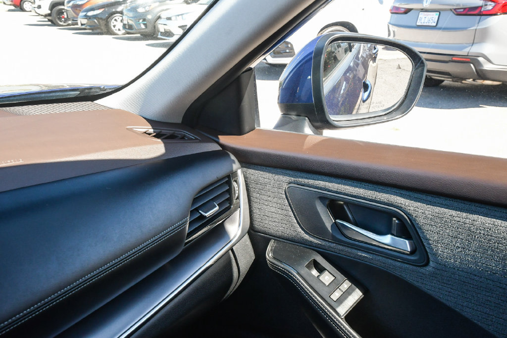 Thumbnail: 2021 Nissan Rogue - 23
