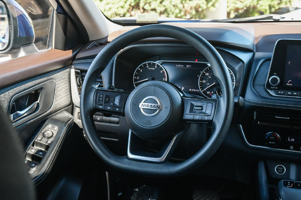 Thumbnail: 2021 Nissan Rogue - 2