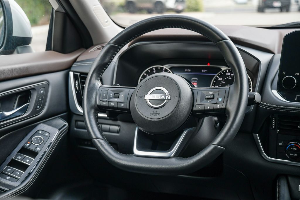 Thumbnail: 2023 Nissan Rogue - 2