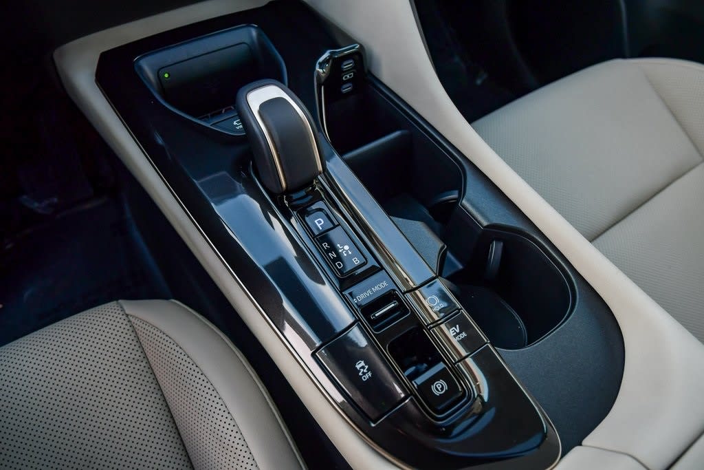 Thumbnail: 2026 Toyota Crown - 15