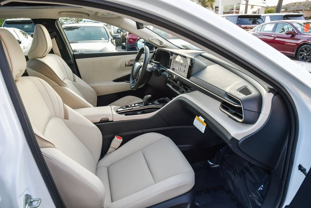 Thumbnail: 2026 Toyota Crown - 9