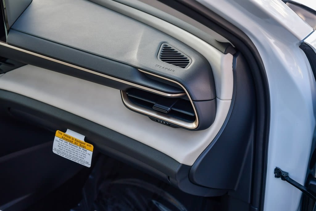 Thumbnail: 2026 Toyota Crown - 26