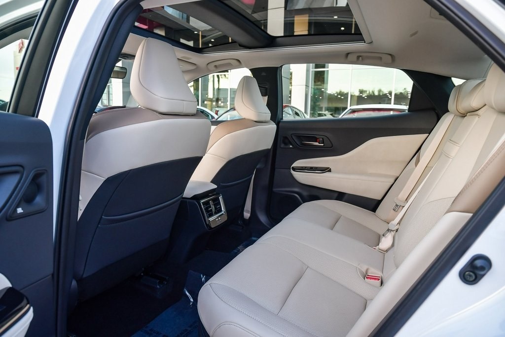 Thumbnail: 2026 Toyota Crown - 11