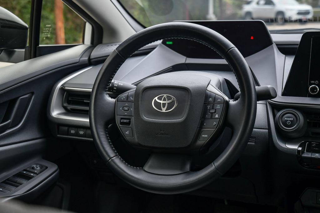 Thumbnail: 2025 Toyota Prius - 2