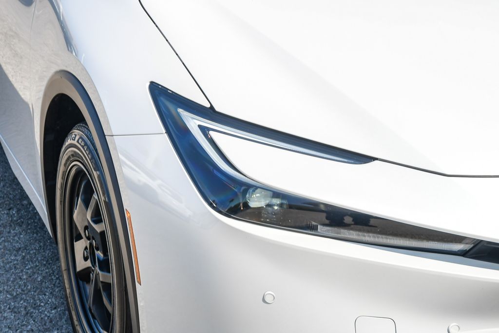 Thumbnail: 2024 Toyota Prius - 15