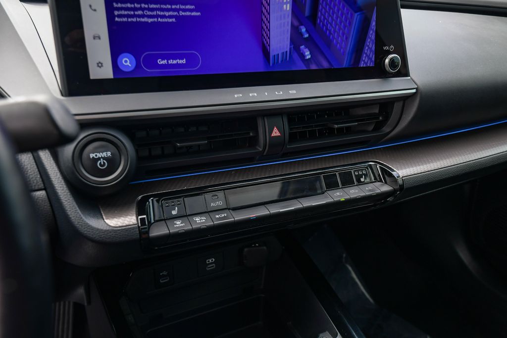 Thumbnail: 2024 Toyota Prius - 24