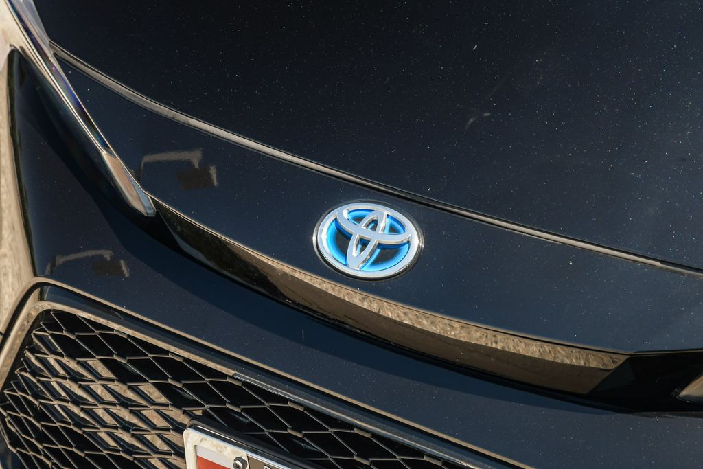Thumbnail: 2024 Toyota Corolla - 16