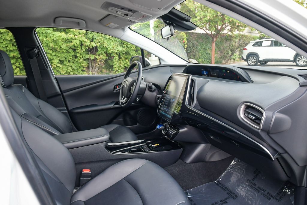 Thumbnail: 2022 Toyota Prius Prime - 10