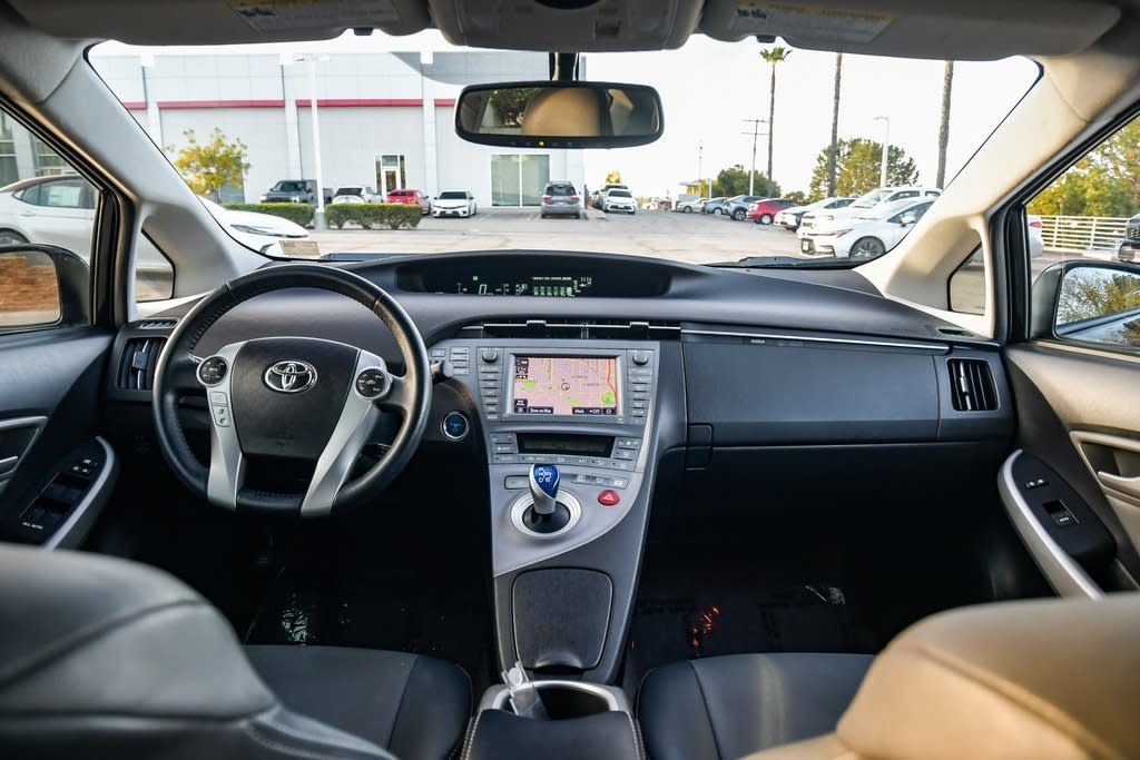 2012 Toyota Prius Four 9