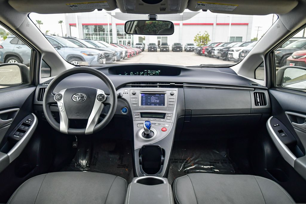 Thumbnail: 2013 Toyota Prius - 12