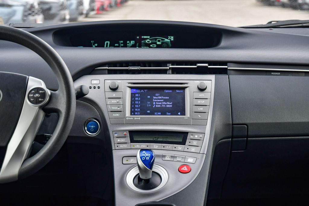 Thumbnail: 2013 Toyota Prius - 8