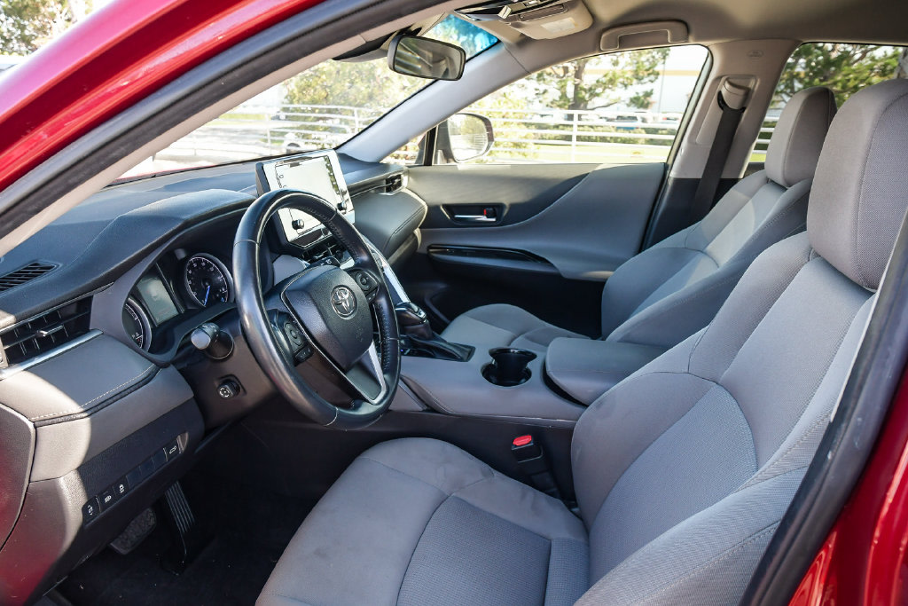Thumbnail: 2021 Toyota Venza - 10