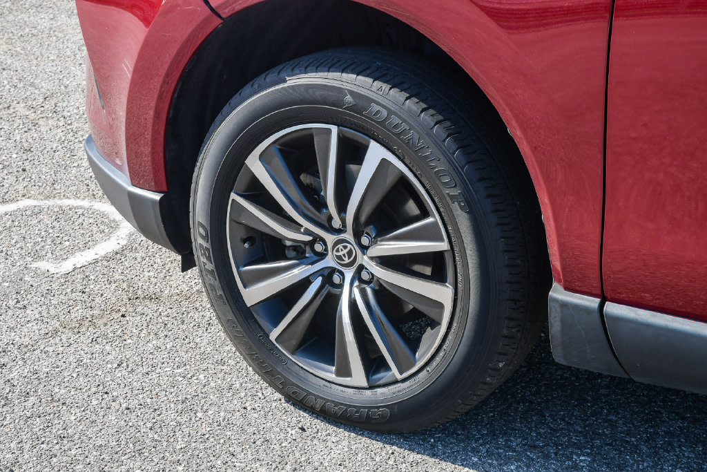 Thumbnail: 2021 Toyota Venza - 7