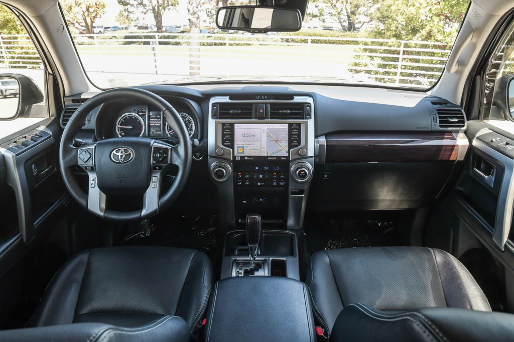 Thumbnail: 2022 Toyota 4Runner - 9