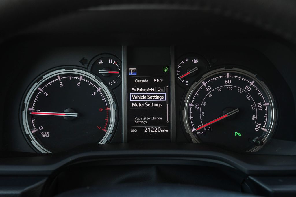 Thumbnail: 2022 Toyota 4Runner - 15