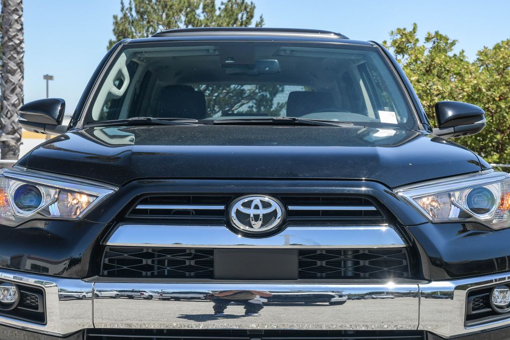 Thumbnail: 2022 Toyota 4Runner - 8