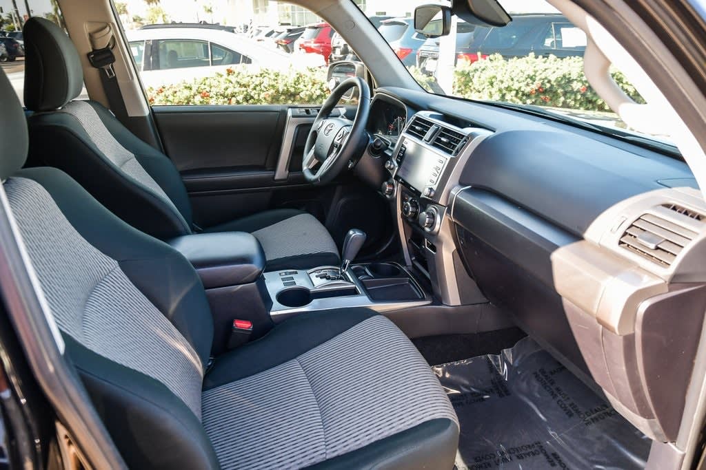 Thumbnail: 2023 Toyota 4Runner - 9