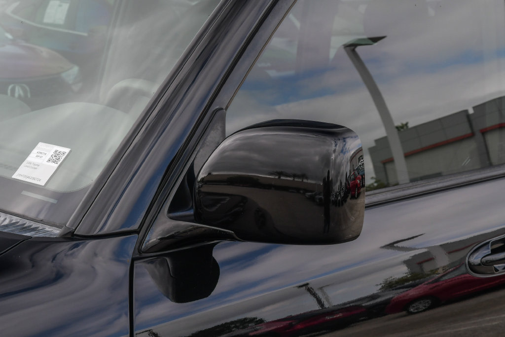 Thumbnail: 2006 Toyota Land Cruiser - 20