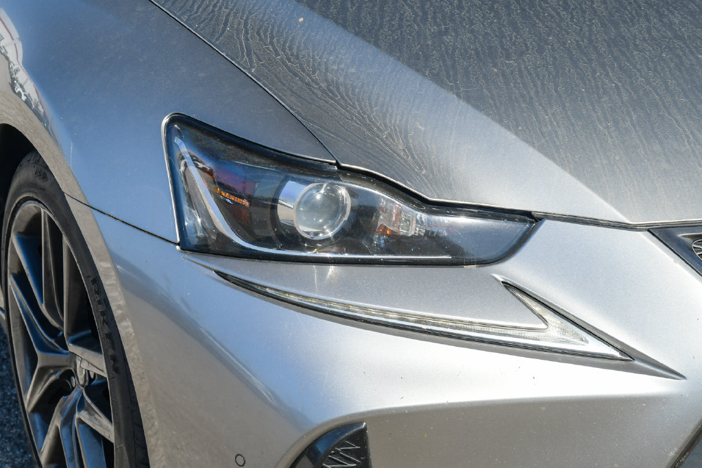 Thumbnail: 2018 Lexus IS - 16