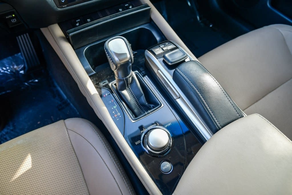 Thumbnail: 2016 Lexus GS - 14