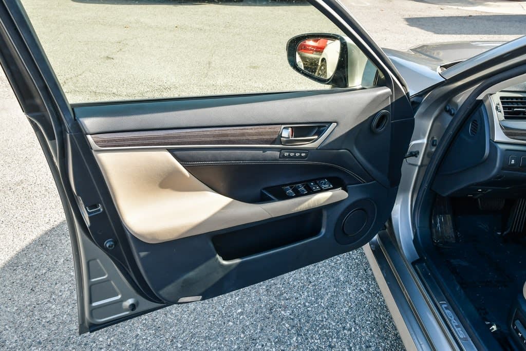 Thumbnail: 2016 Lexus GS - 23