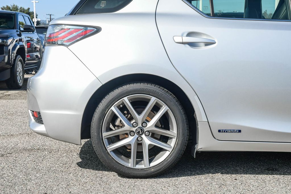Thumbnail: 2014 Lexus CT - 7