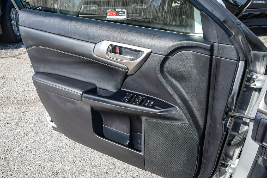 Thumbnail: 2014 Lexus CT - 27