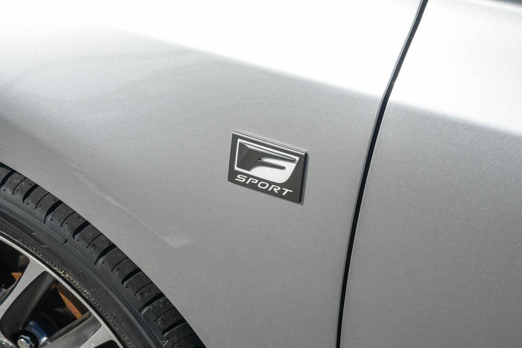 Thumbnail: 2014 Lexus CT - 19
