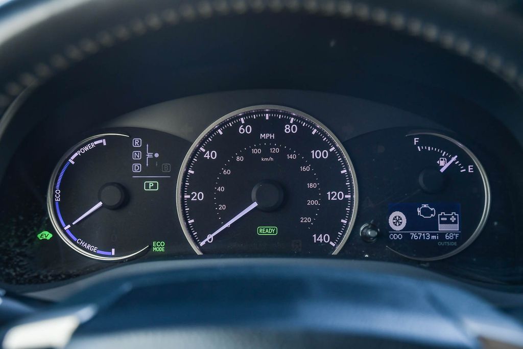 Thumbnail: 2014 Lexus CT - 16