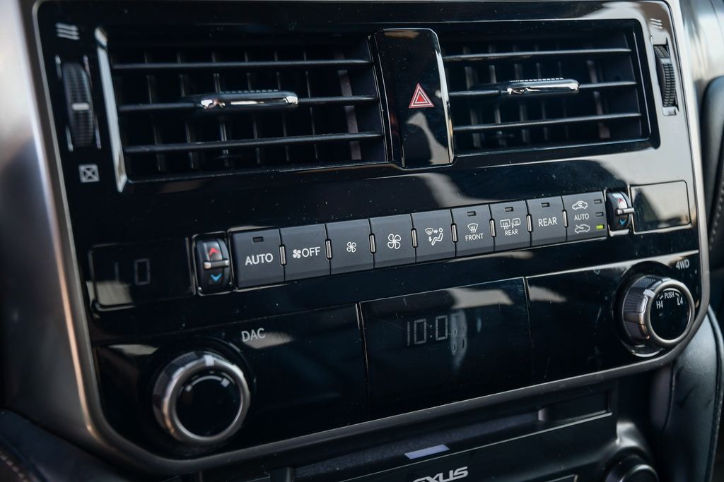 Thumbnail: 2023 Lexus GX - 23