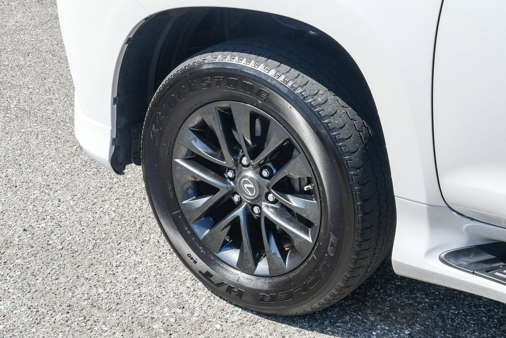 Thumbnail: 2023 Lexus GX - 7