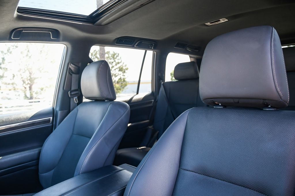Thumbnail: 2023 Lexus GX - 21