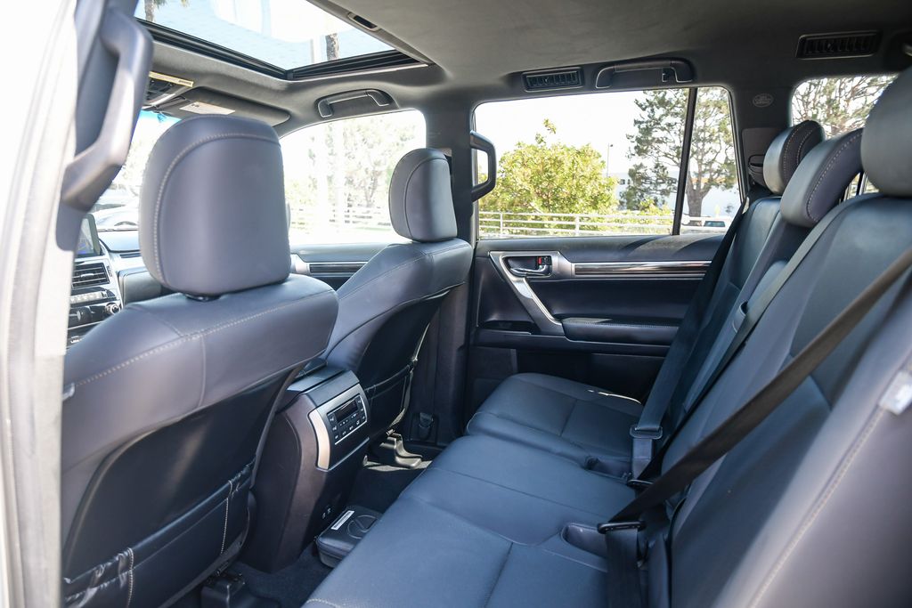 Thumbnail: 2023 Lexus GX - 12