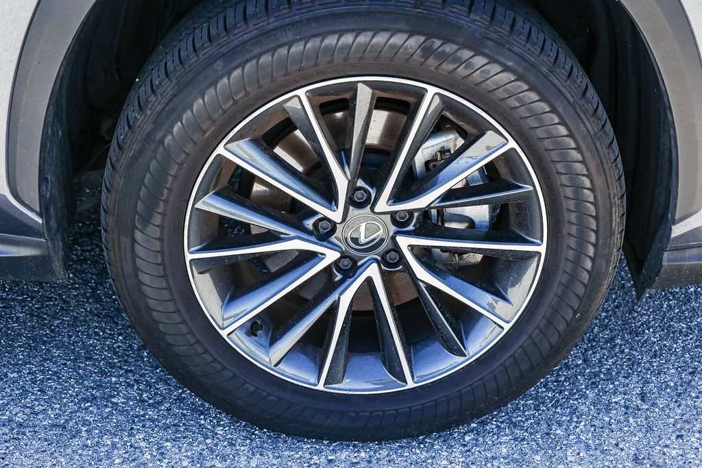 Thumbnail: 2024 Lexus ES - 19
