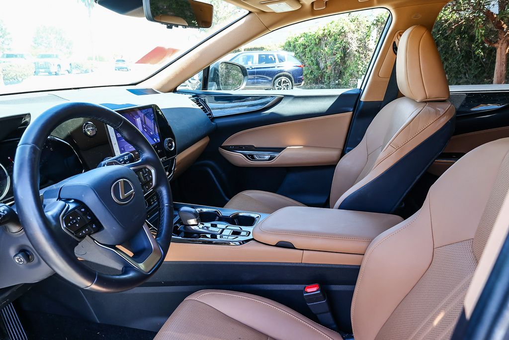 Thumbnail: 2024 Lexus ES - 11