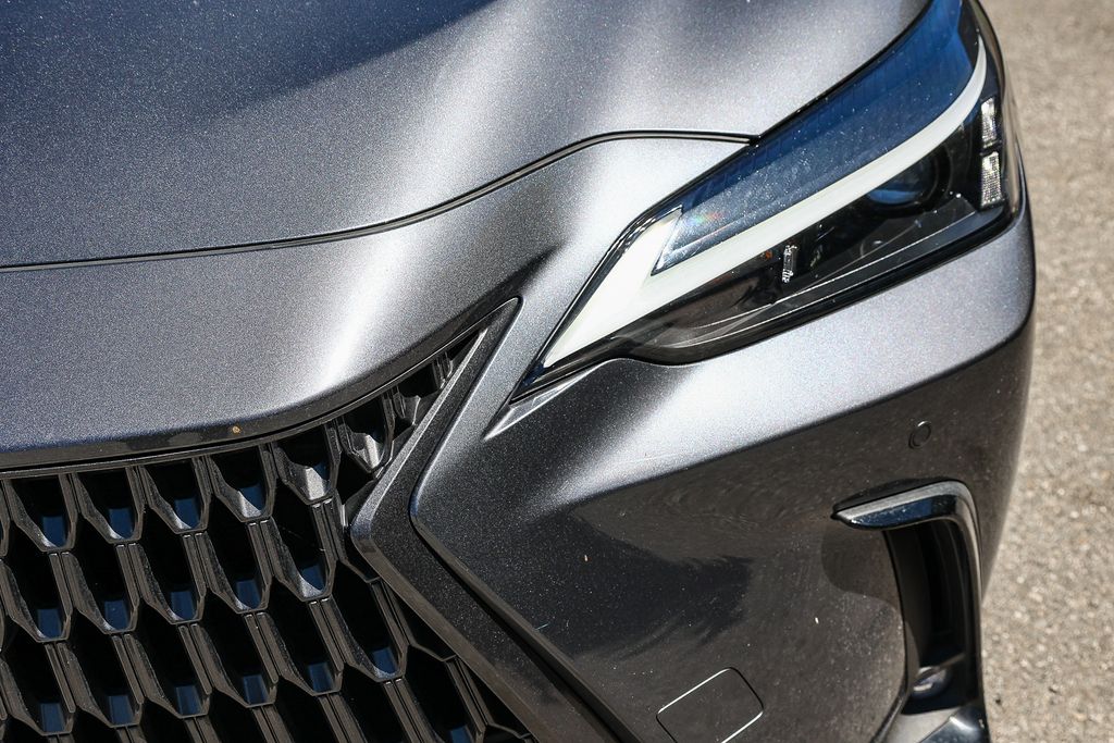 Thumbnail: 2024 Lexus ES - 20