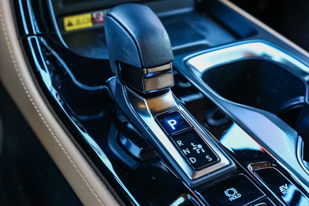 Thumbnail: 2024 Lexus ES - 26