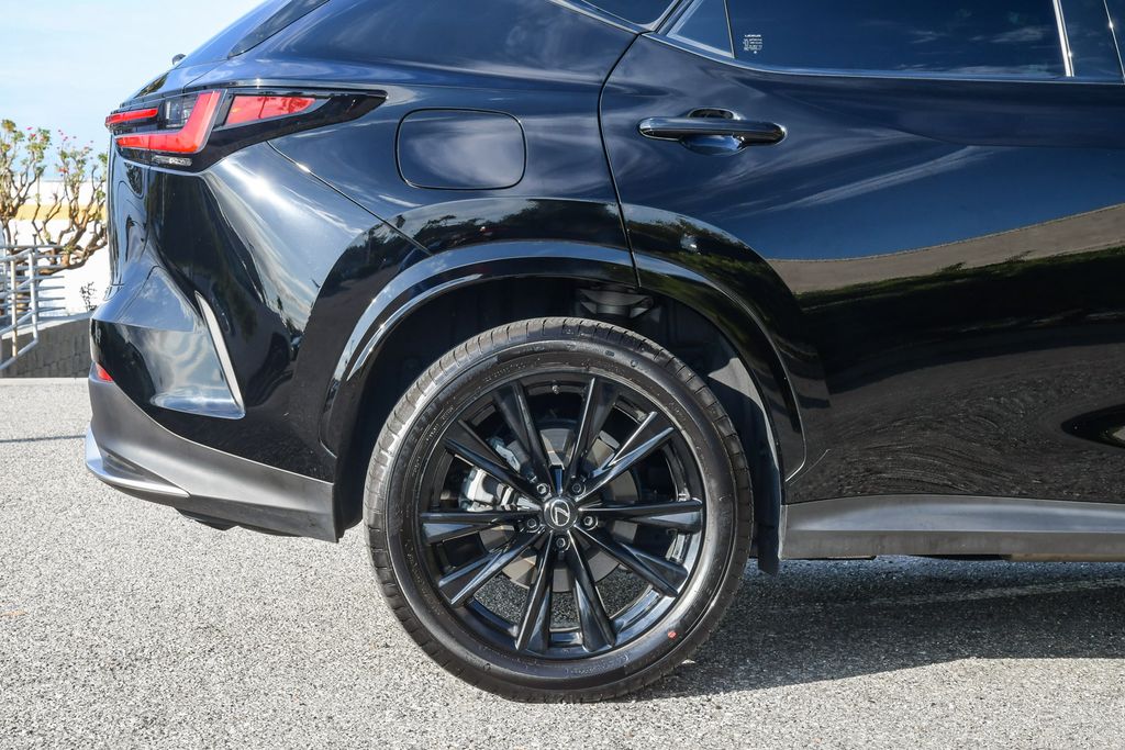 Thumbnail: 2024 Lexus ES - 7