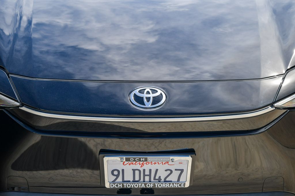 Thumbnail: 2024 Toyota bZ4X - 6