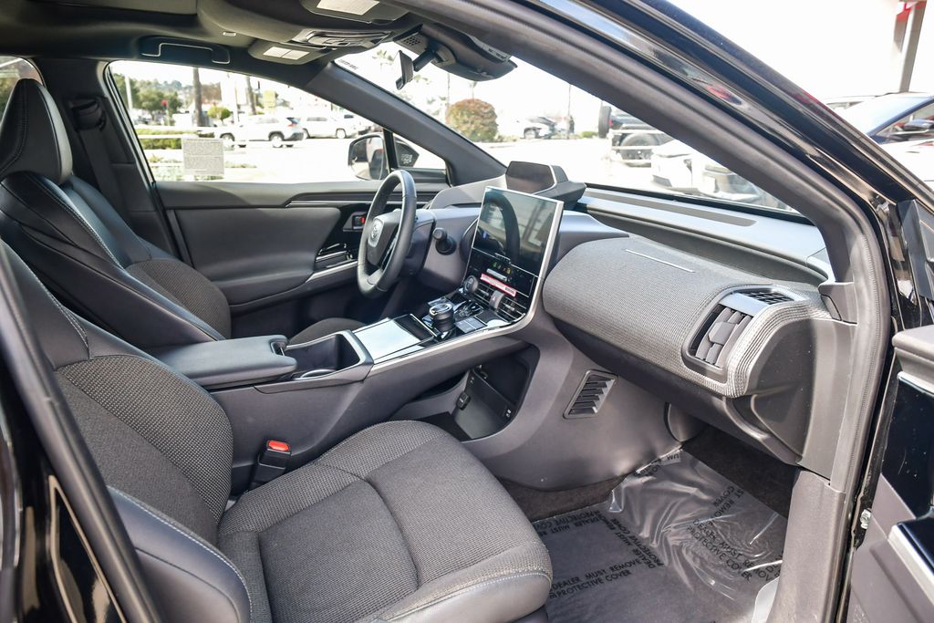 Thumbnail: 2024 Toyota bZ4X - 12